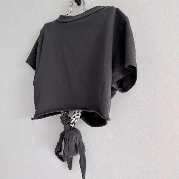 Cropped Graphic Moto Tee - Picture 3 of 11